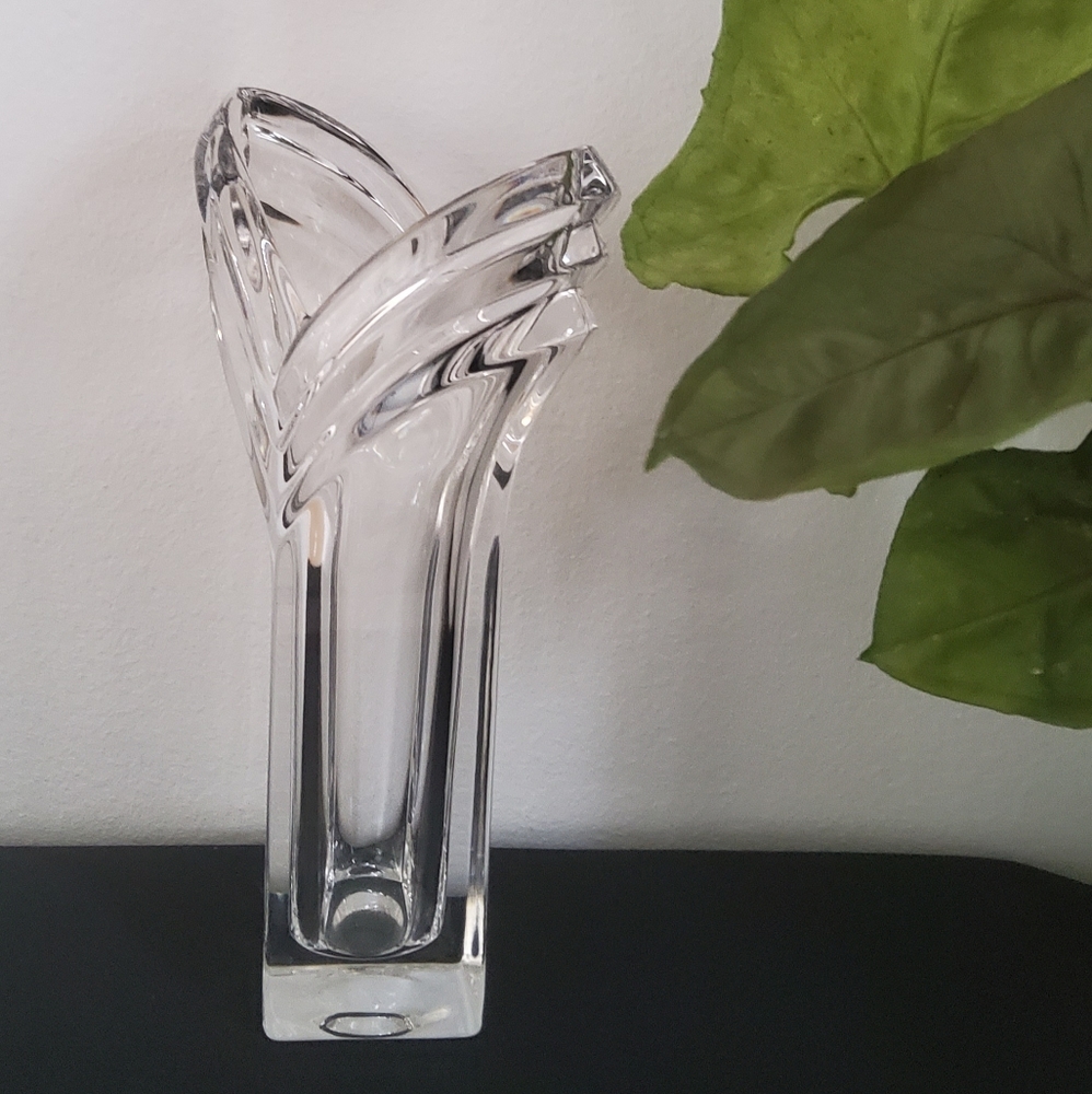 Crystal Mikasa Deco V Shaped Flower Vase